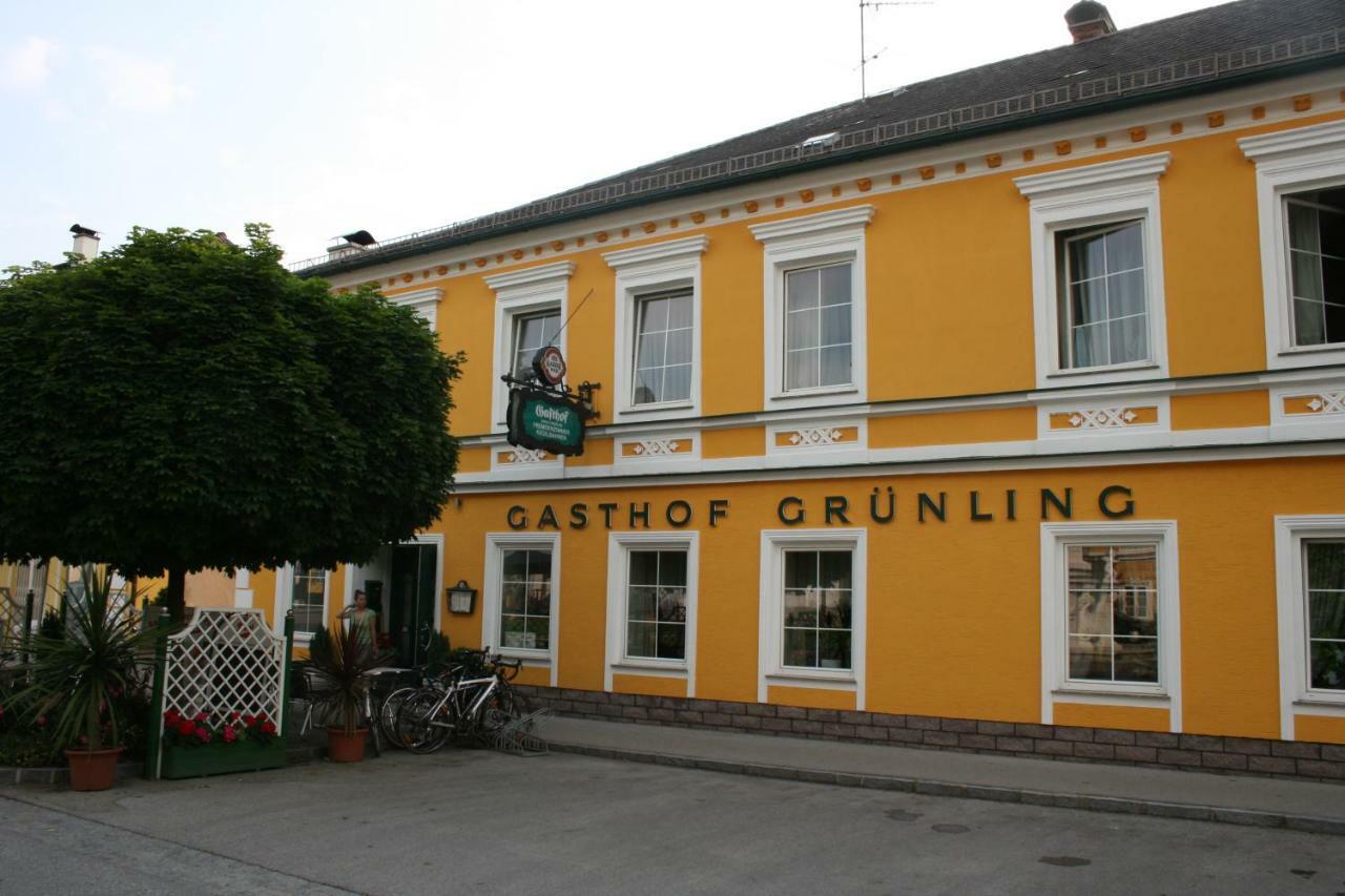 Gasthof Gruenling Wallsee Eksteriør bilde